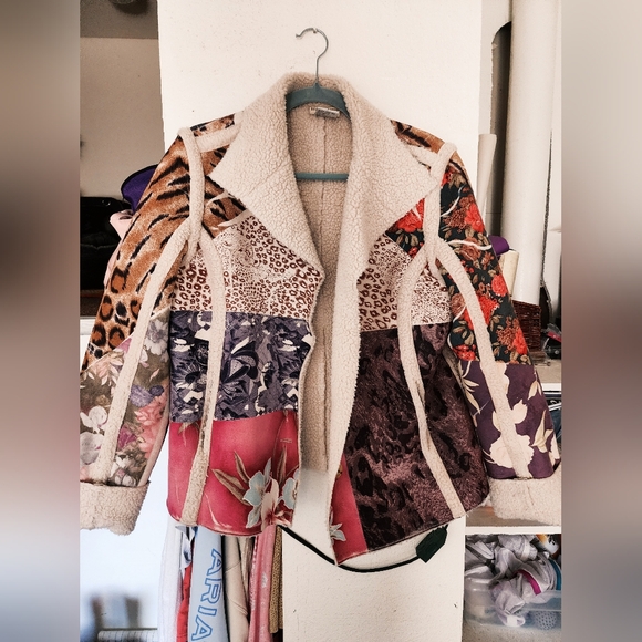 TravelSmith Jackets & Blazers - "TRAVEL SMITH" WOMEN'S GLAM BOHO SHERPA WINTER COAT - MULTI